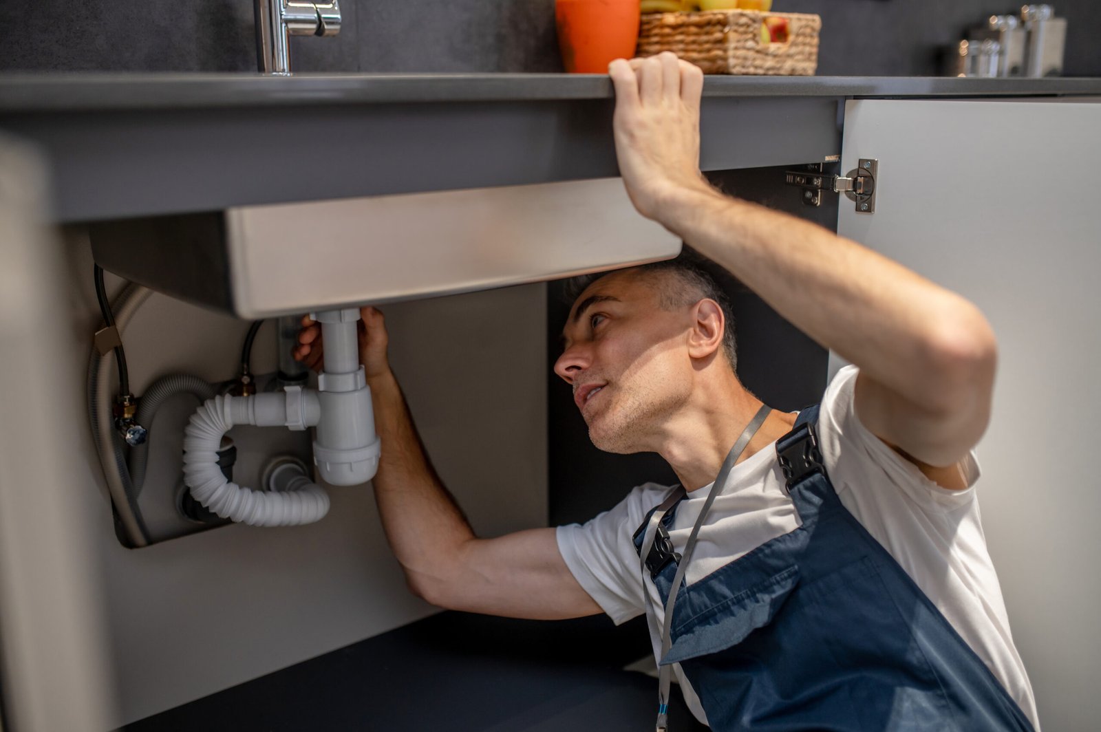 How Plumbers Edmond Protects Your Home from Costly Plumbing Repairs